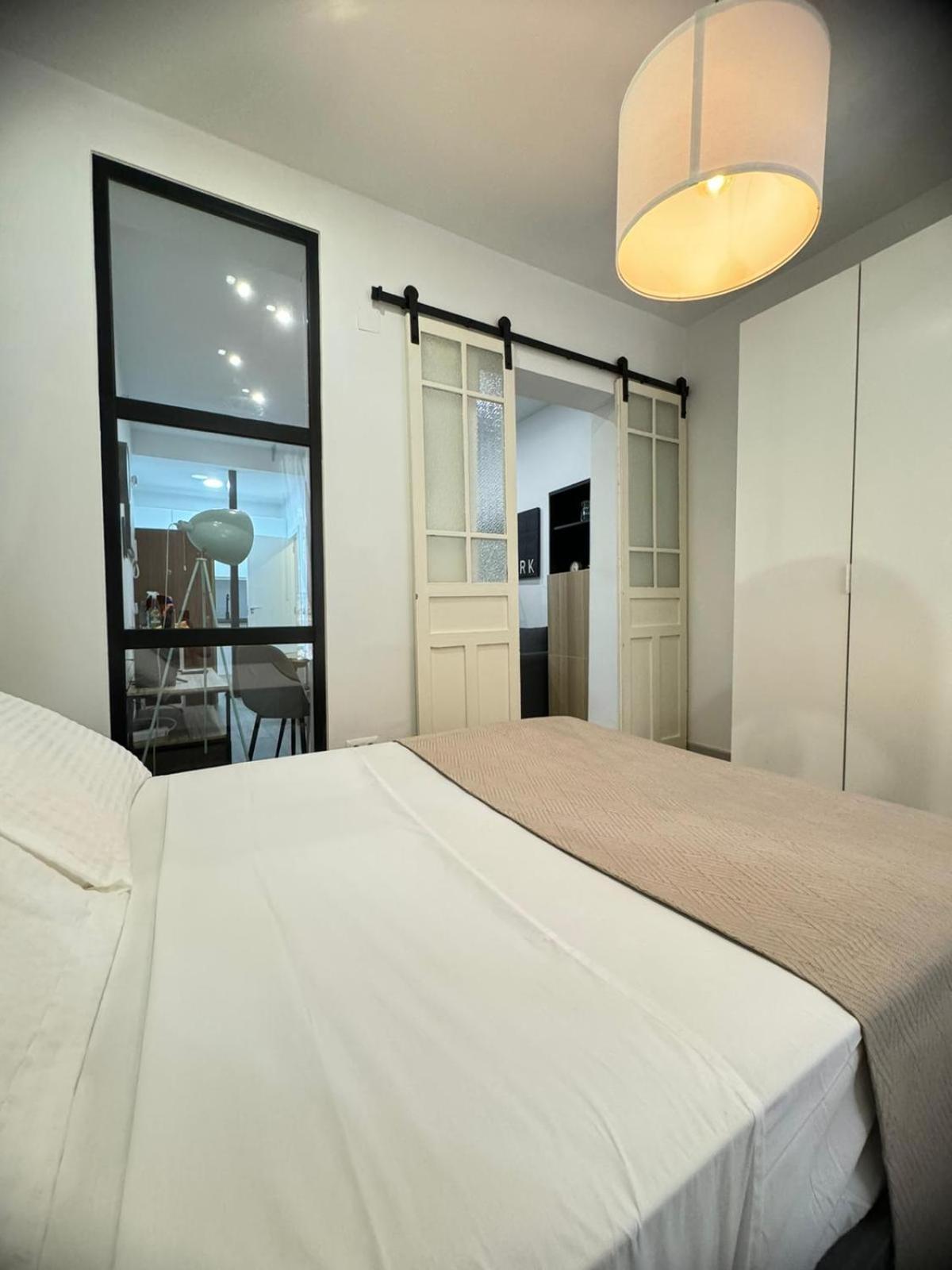 Appartement Dianthus House à Madrid Extérieur photo