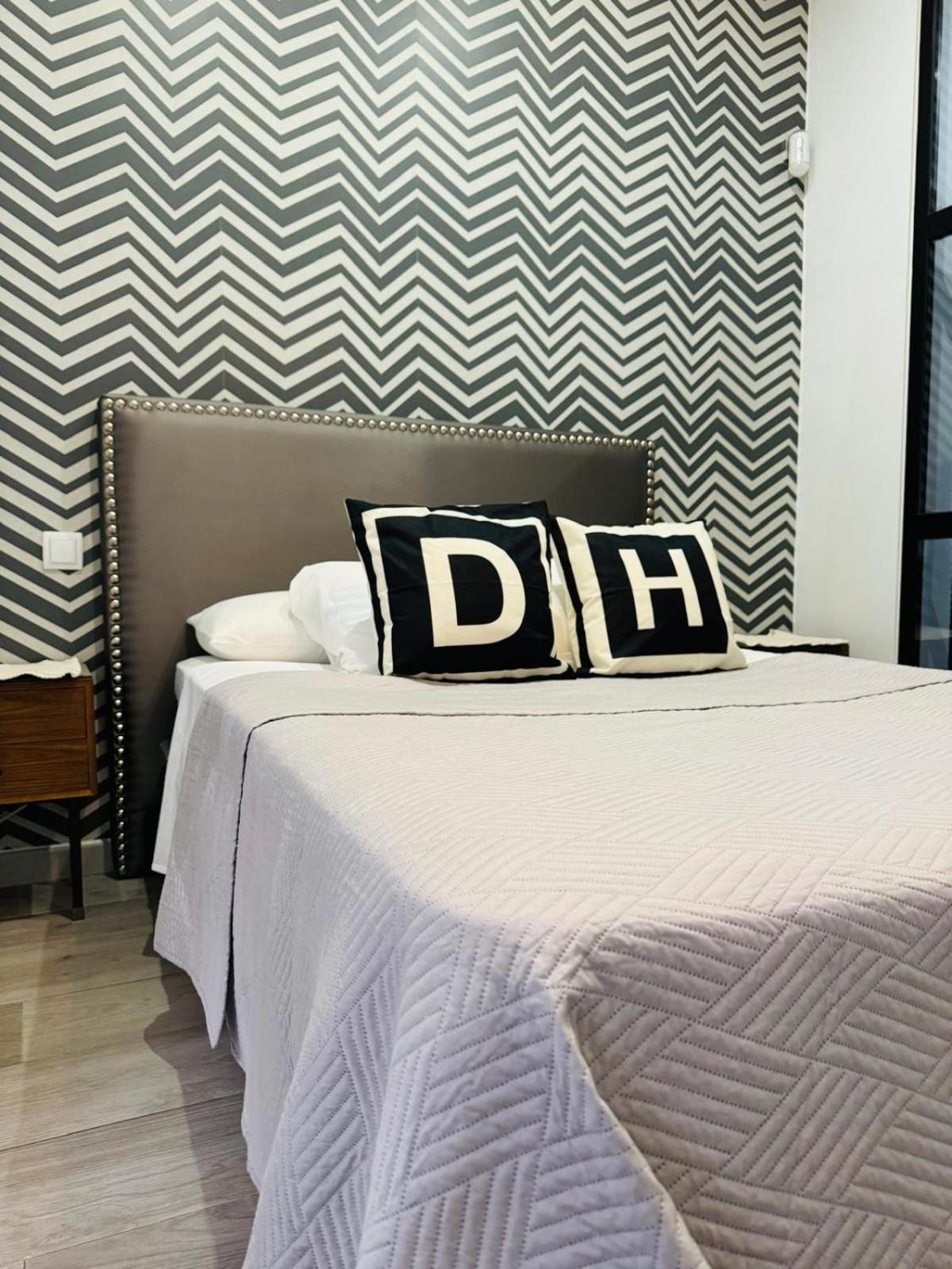 Appartement Dianthus House à Madrid Extérieur photo