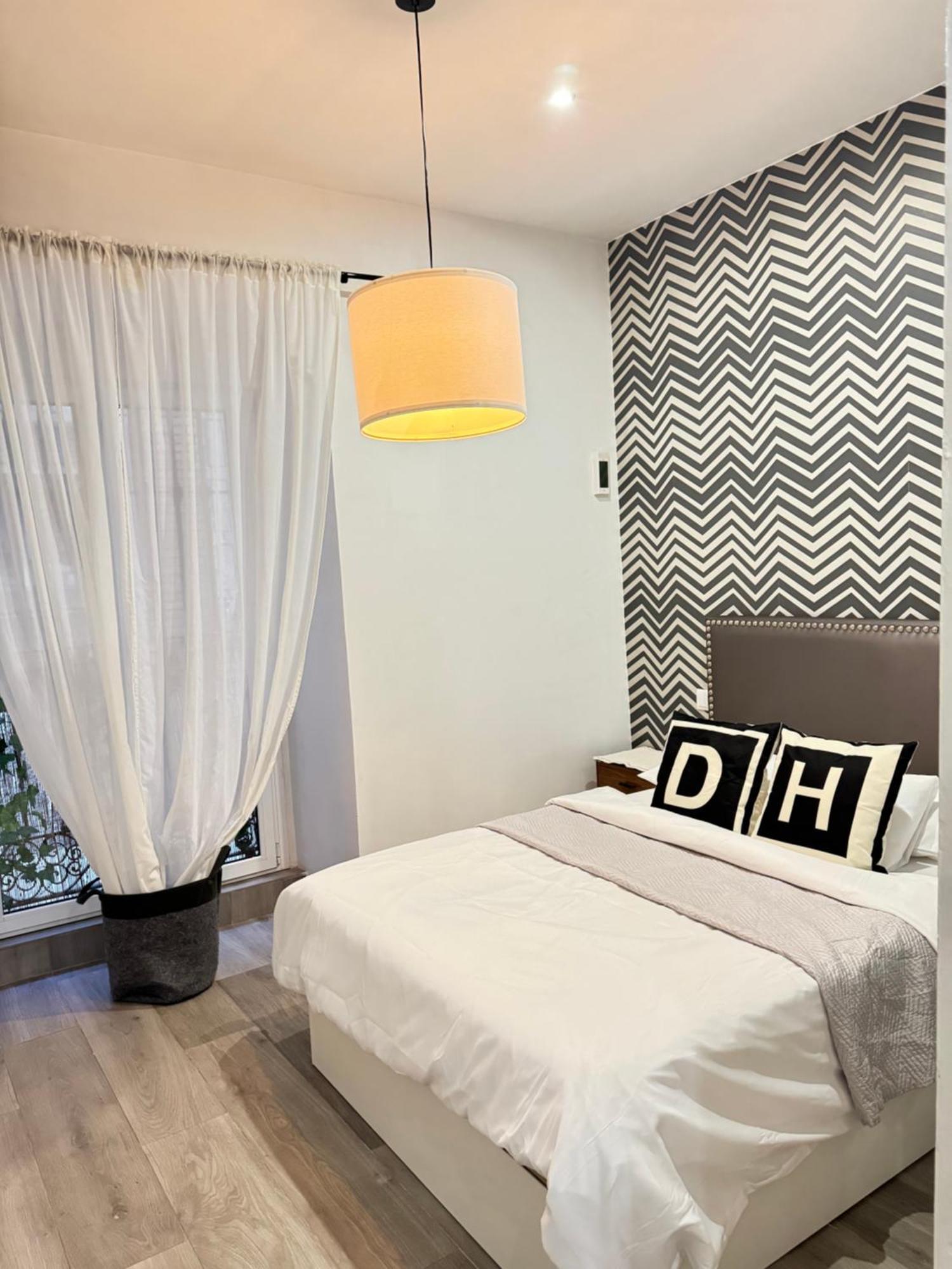 Appartement Dianthus House à Madrid Extérieur photo