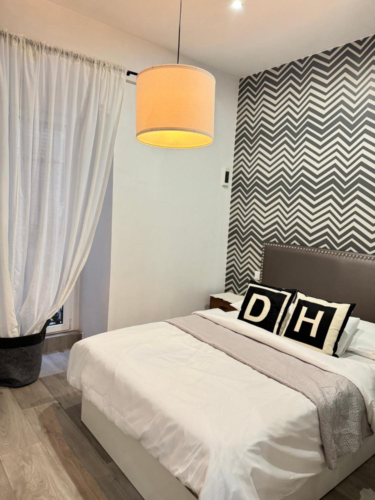 Appartement Dianthus House à Madrid Extérieur photo