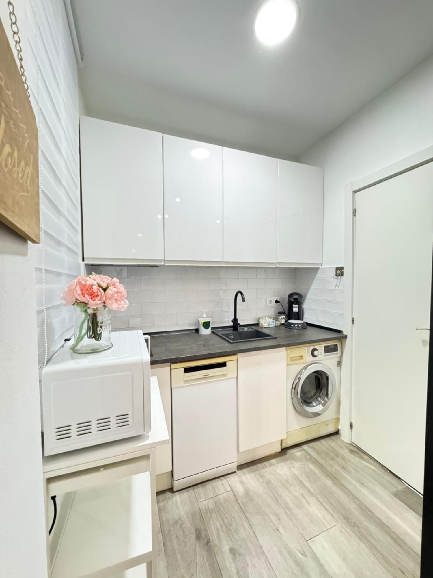 Appartement Dianthus House à Madrid Extérieur photo